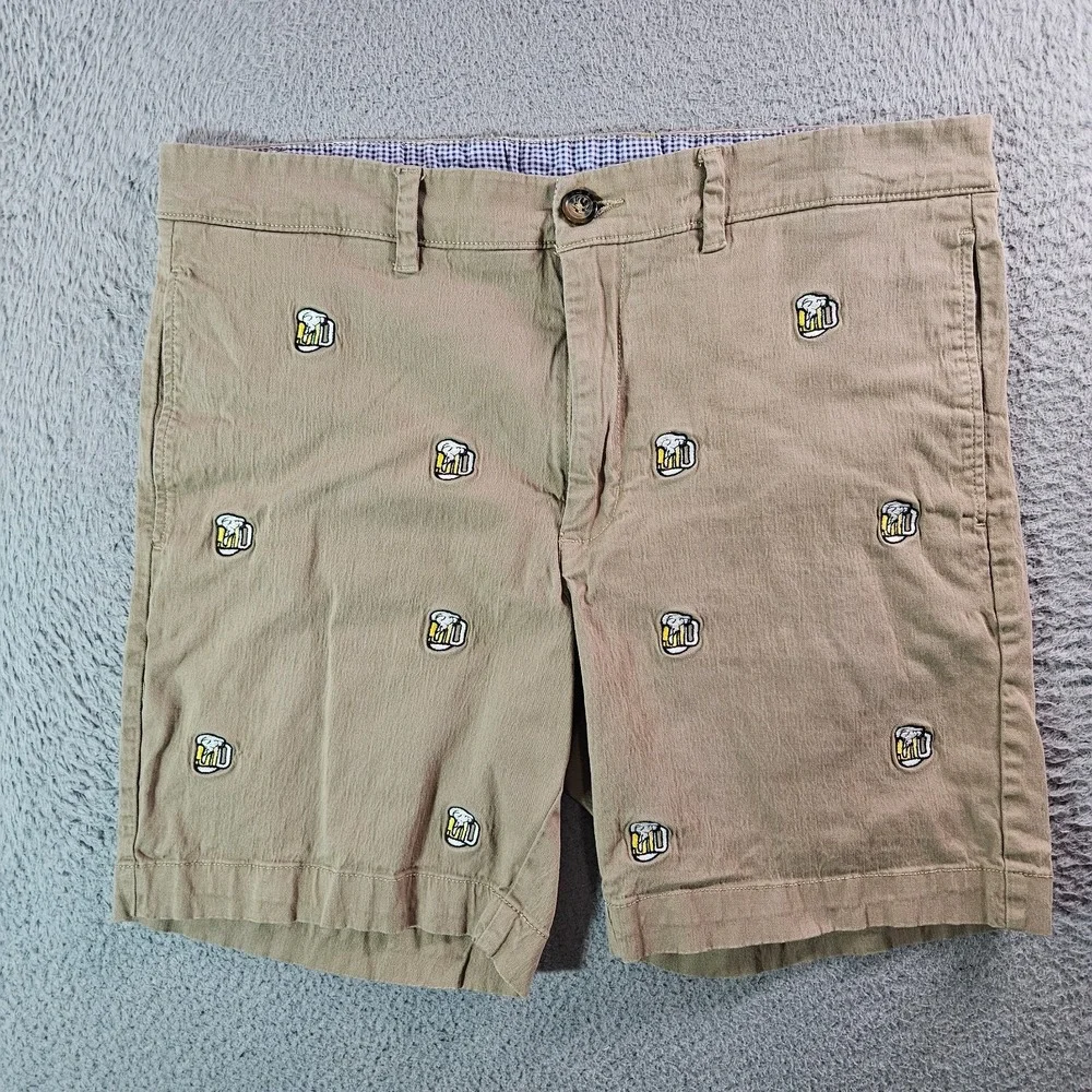 Southern Pines Shorts Men 36 Stretch Beer Mug Print Khaki